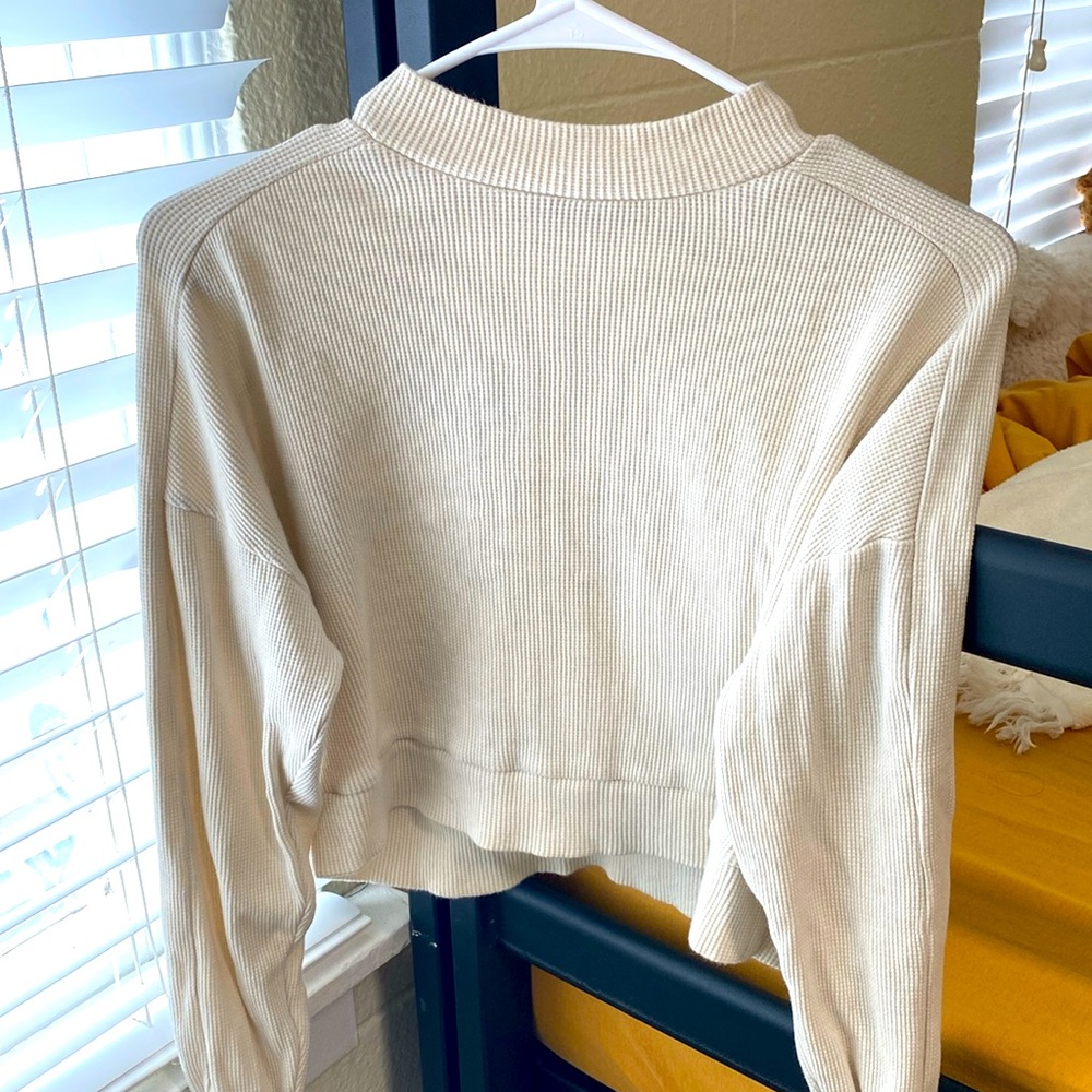 Forever21 beige long sleeve knit top